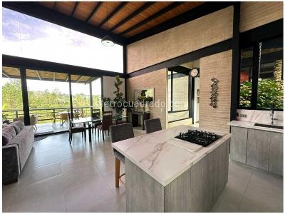 Casa de 3 alcobas en venta en Puro Cuero, Medellín, 308 m² · foto 4 de 20