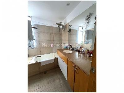 Apartamento en venta en El Poblado, Medellín · foto 13 de 14