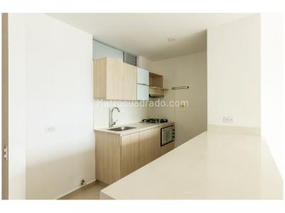 Apartamento de 1 alcoba en venta en El Poblado, Medellín, 63 m² · foto 5 de 19
