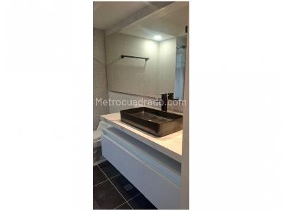 Apartamento de 3 alcobas en venta en Loma De Los Bernal, Medellín, 120 m² · foto 8 de 15