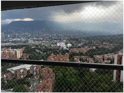Apartamento de 3 alcobas en venta en Loma De Los Bernal, Medellín, 120 m² · foto 14 de 15