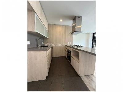 Apartamento de 2 alcobas en venta en El Poblado, Medellín, 108 m² · foto 8 de 20