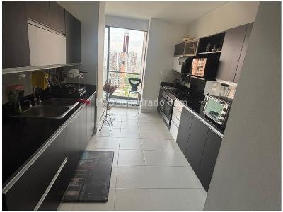 Apartamento de 3 alcobas en venta en El Poblado, Medellín, 214 m² · foto 11 de 20