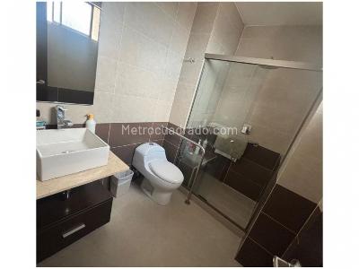 Apartamento de 3 alcobas en venta en El Poblado, Medellín, 214 m² · foto 20 de 20