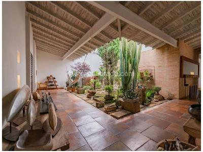 Casa de 4 alcobas en venta en Loma De Las Brujas, Envigado, 349 m² · foto 13 de 20