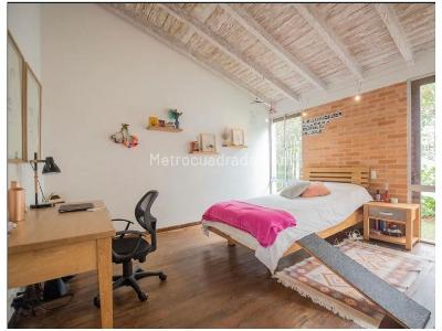 Casa de 4 alcobas en venta en Loma De Las Brujas, Envigado, 349 m² · foto 17 de 20
