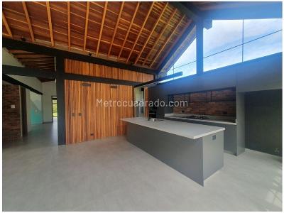 Casa de 3 alcobas en venta en El Poblado, Envigado, 176 m² · foto 6 de 20