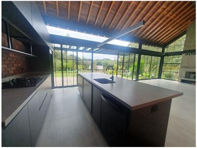 Casa de 3 alcobas en venta en El Poblado, Envigado, 176 m² · foto 7 de 20