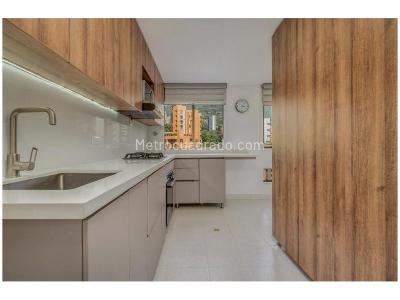 Apartamento de 3 alcobas en venta en El Poblado, Medellín, 131 m² · foto 12 de 20