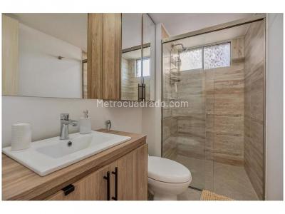 Apartamento de 3 alcobas en venta en El Poblado, Medellín, 131 m² · foto 20 de 20