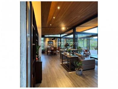 Casa de 3 alcobas en venta en Ceja, Medellín, 326 m² · foto 3 de 20