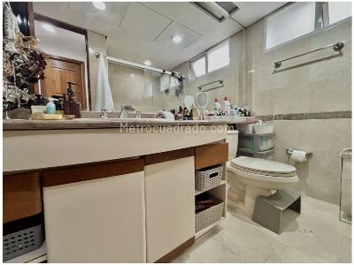 Apartamento de 3 alcobas en venta en El Poblado, Medellín, 153 m² · foto 20 de 20