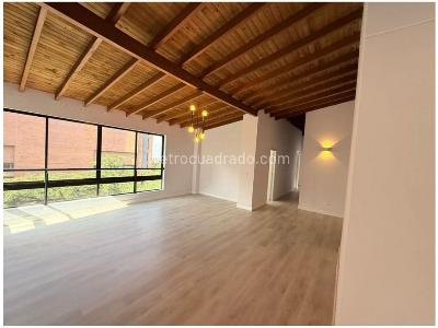 Apartamento de 4 alcobas en venta en El Tesoro, Medellín, 205 m² · foto 5 de 18