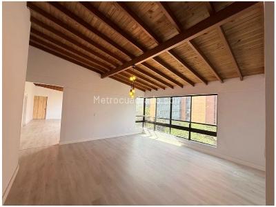 Apartamento de 4 alcobas en venta en El Tesoro, Medellín, 205 m² · foto 6 de 18