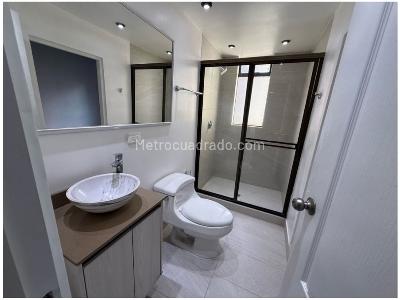 Apartamento de 4 alcobas en venta en El Tesoro, Medellín, 205 m² · foto 13 de 18