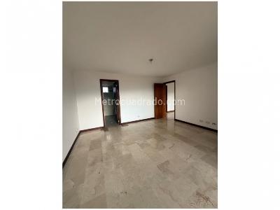 Apartamento de 3 alcobas en venta en Laureles, Medellín, 155 m² · foto 8 de 20