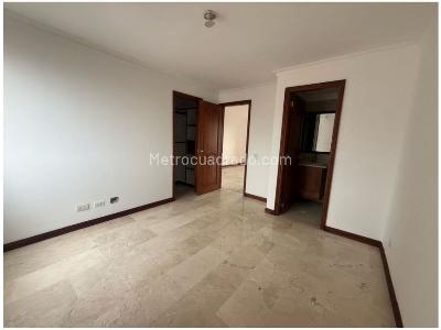 Apartamento de 3 alcobas en venta en Laureles, Medellín, 155 m² · foto 9 de 20