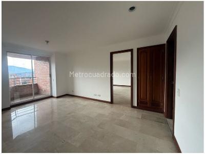 Apartamento de 3 alcobas en venta en Laureles, Medellín, 155 m² · foto 11 de 20