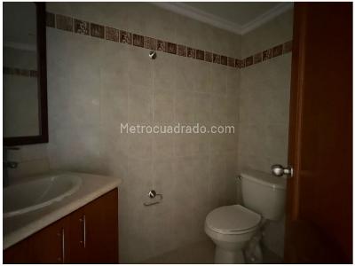 Apartamento de 3 alcobas en venta en Laureles, Medellín, 155 m² · foto 12 de 20
