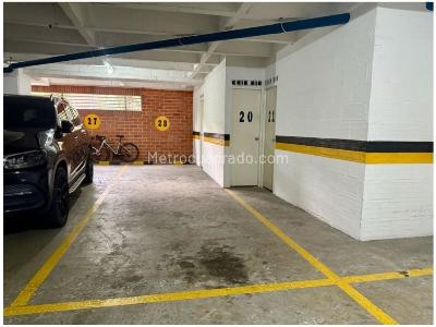 Apartamento de 3 alcobas en venta en Laureles, Medellín, 155 m² · foto 18 de 20