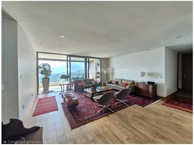 Apartamento de 4 alcobas en venta en El Poblado, Medellín, 217 m² · foto 3 de 20