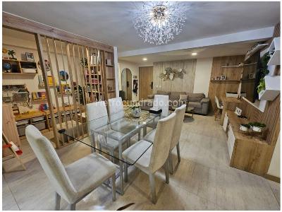 Apartamento de 3 alcobas en venta en Loma De Los Bernal, Medellín, 113 m² · foto 7 de 15