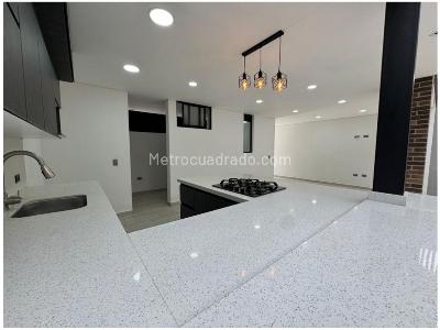 Casa de 3 alcobas en venta en Ceja, Medellín, 157 m² · foto 8 de 20