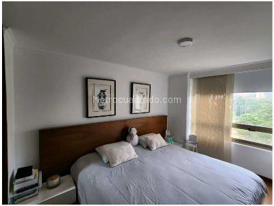 Apartamento de 3 alcobas en venta en El Poblado, Medellín, 121 m² · foto 6 de 12