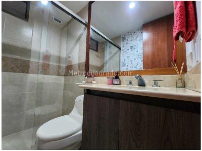 Apartamento de 3 alcobas en venta en El Poblado, Medellín, 121 m² · foto 8 de 12