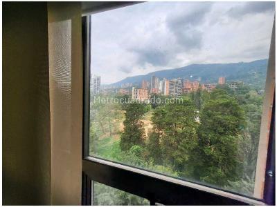 Apartamento de 3 alcobas en venta en El Poblado, Medellín, 121 m² · foto 9 de 12