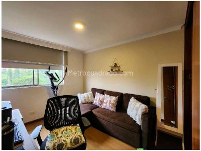 Apartamento de 3 alcobas en venta en El Poblado, Medellín, 121 m² · foto 11 de 12