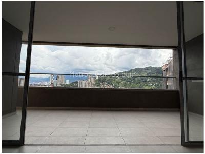 Apartamento de 3 alcobas en venta en Loma De San Jose, Sabaneta, 84 m² · foto 3 de 10
