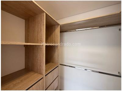 Apartamento de 3 alcobas en venta en Loma De San Jose, Sabaneta, 84 m² · foto 7 de 10