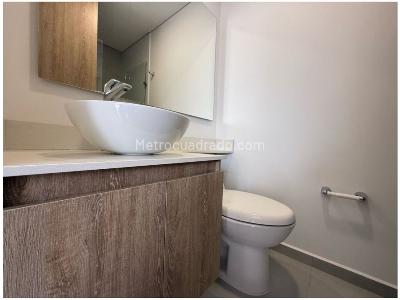 Apartamento de 3 alcobas en venta en Loma De San Jose, Sabaneta, 84 m² · foto 8 de 10