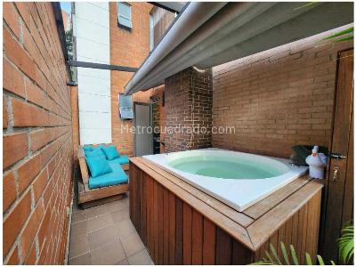 Apartamento en venta en El Esmeraldal, Envigado · foto 2 de 9