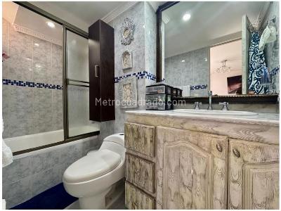Apartamento de 3 alcobas en venta en El Poblado, Medellín, 107 m² · foto 12 de 17
