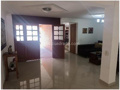 Casa de 4 alcobas en venta en Belen La Mota, Medellín, 220 m² · foto 7 de 20