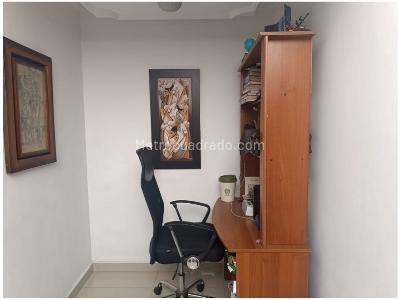 Casa de 4 alcobas en venta en Belen La Mota, Medellín, 220 m² · foto 11 de 20