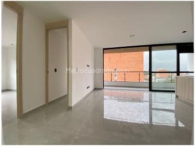 Apartamento de 3 alcobas en venta en La Castellana, Medellín, 216 m² · foto 2 de 20