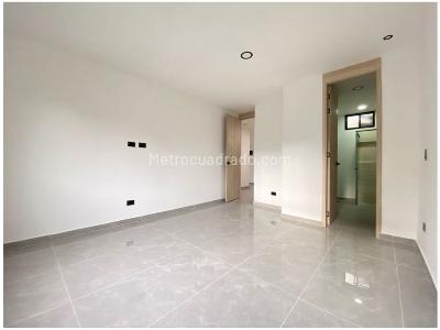 Apartamento de 3 alcobas en venta en La Castellana, Medellín, 216 m² · foto 14 de 20
