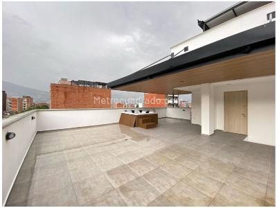 Apartamento de 3 alcobas en venta en La Castellana, Medellín, 216 m² · foto 18 de 20