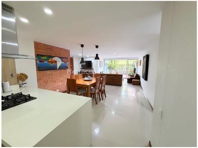 Apartamento de 3 alcobas en venta en El Poblado, Medellín, 120 m² · foto 8 de 20