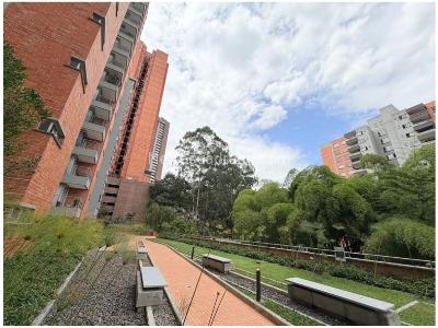 Apartamento de 3 alcobas en venta en El Poblado, Medellín, 120 m² · foto 12 de 20