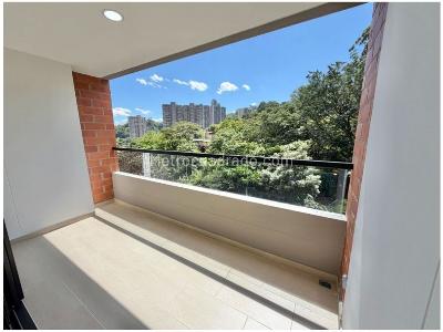 Apartamento de 3 alcobas en venta en Camino Verde, Envigado, 87 m² · foto 1 de 11