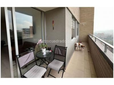 Apartamento de 3 alcobas en venta en El Chingui, Envigado, 84 m² · foto 3 de 15