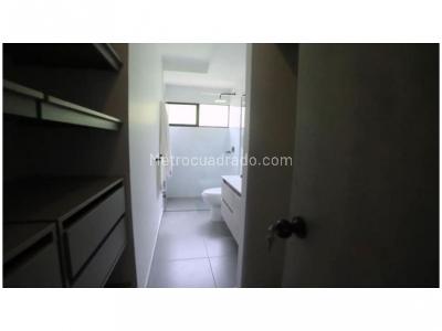 Apartamento de 3 alcobas en venta en Envigado, Envigado, 124 m² · foto 10 de 14