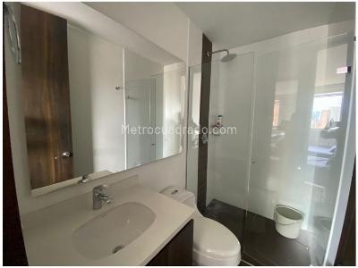 Apartamento en venta en El Poblado, Medellín · foto 11 de 16