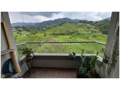 Apartamento de 3 alcobas en venta en El Chingui, Envigado, 73 m² · foto 4 de 20