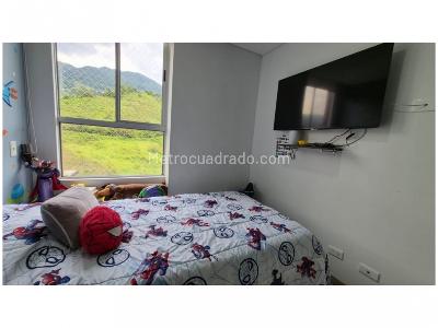 Apartamento de 3 alcobas en venta en El Chingui, Envigado, 73 m² · foto 11 de 20