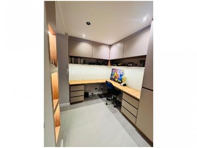 Apartamento de 3 alcobas en venta en La Floresta, Medellín, 110 m² · foto 9 de 16